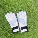 Eleven Wicket Keeping Inners - Image 5