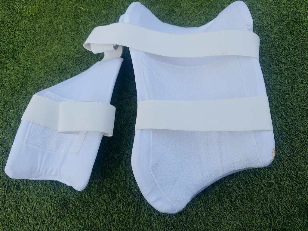 Eleven Combo Thigh Pad -White - Image 5